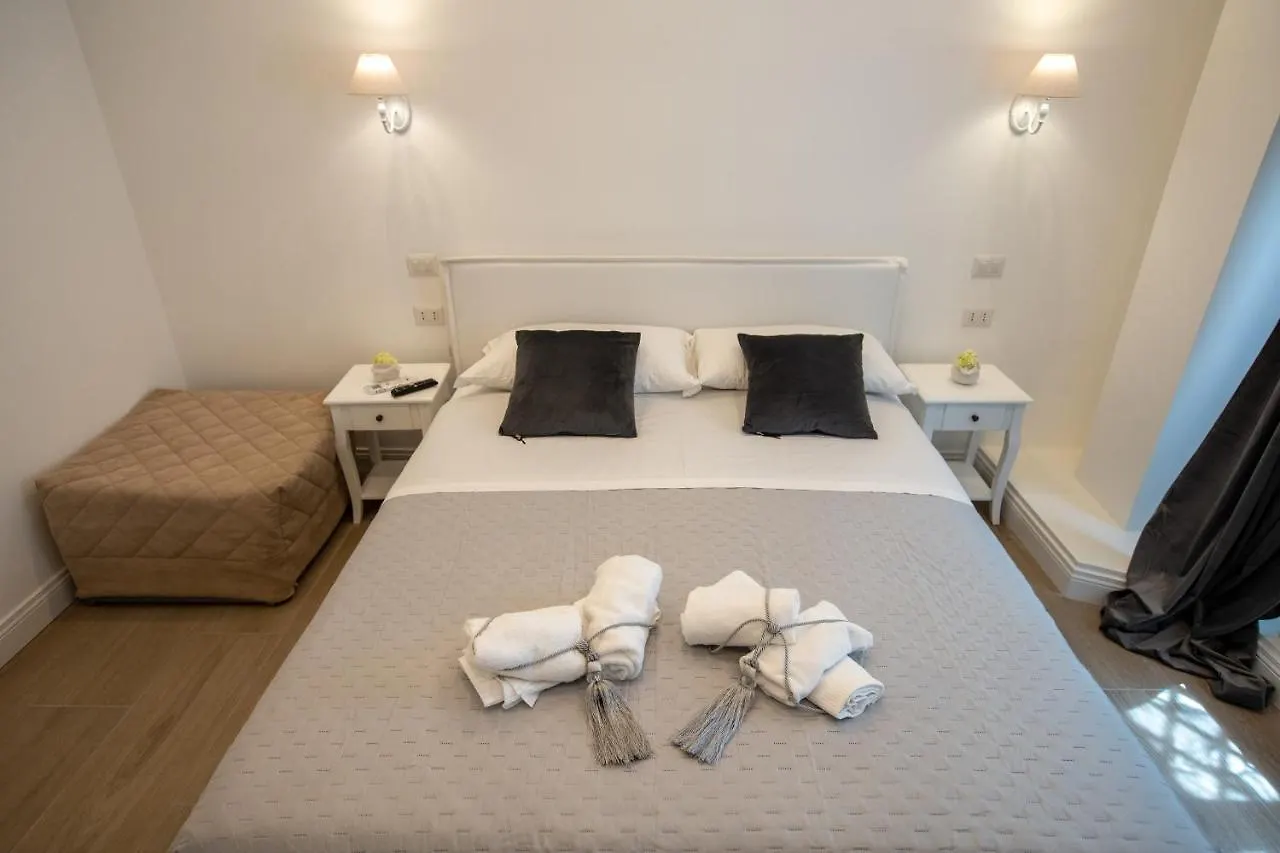 Apartment Suite Imperiale Colosseo Rome Italy